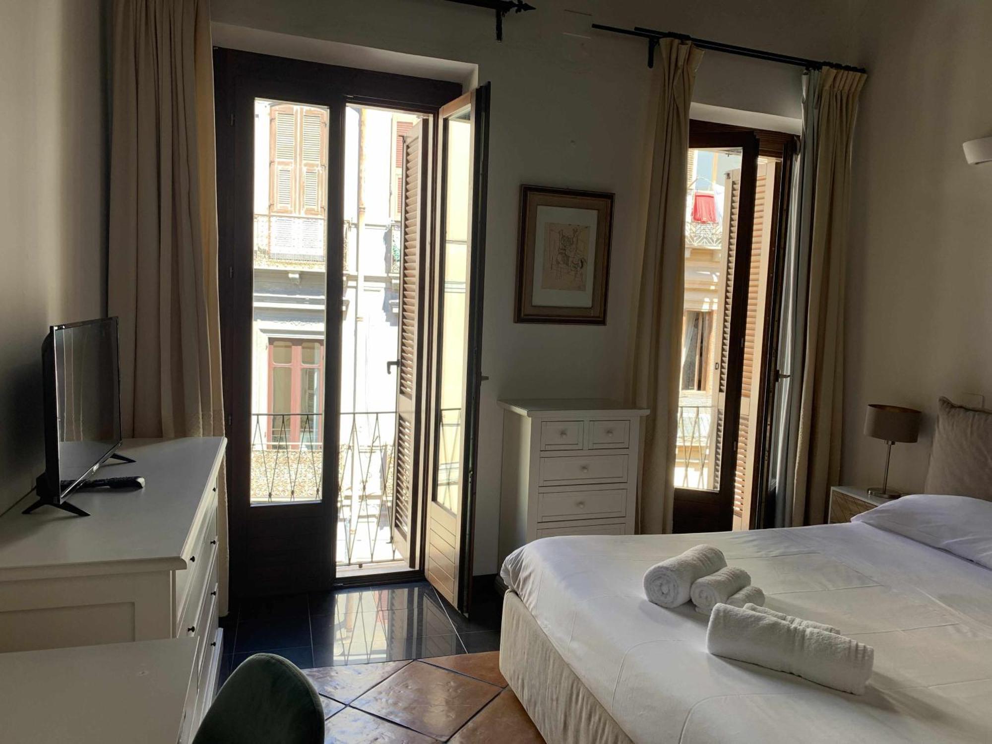 C&O Savoia Deluxe Rooms Cagliari Exterior photo